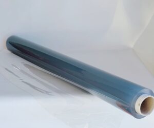 PVC-Kalvo pehmeä 0,3 mm x 1350 mm 

Leveys n.135cm, pehmeä, hyvä pakkasenkesto, UV-suo